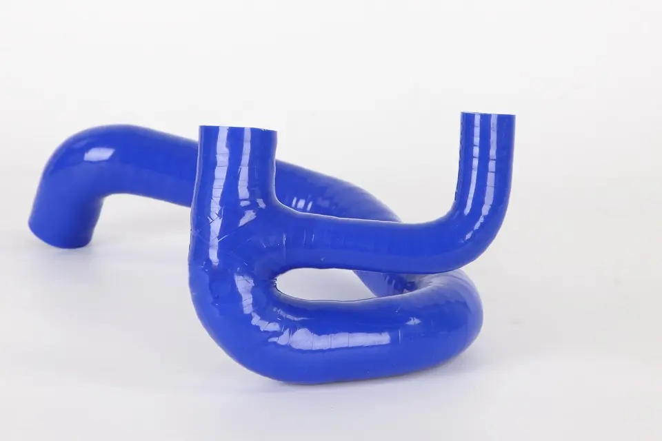 Blue RadiatorTurbo Pipe Custom Hose Flexible Silicone Hose Silicone Kits for Car (1).jpg